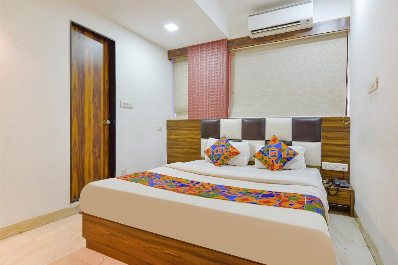 Fabhotel Acropole Inn Ахмедабад Экстерьер фото