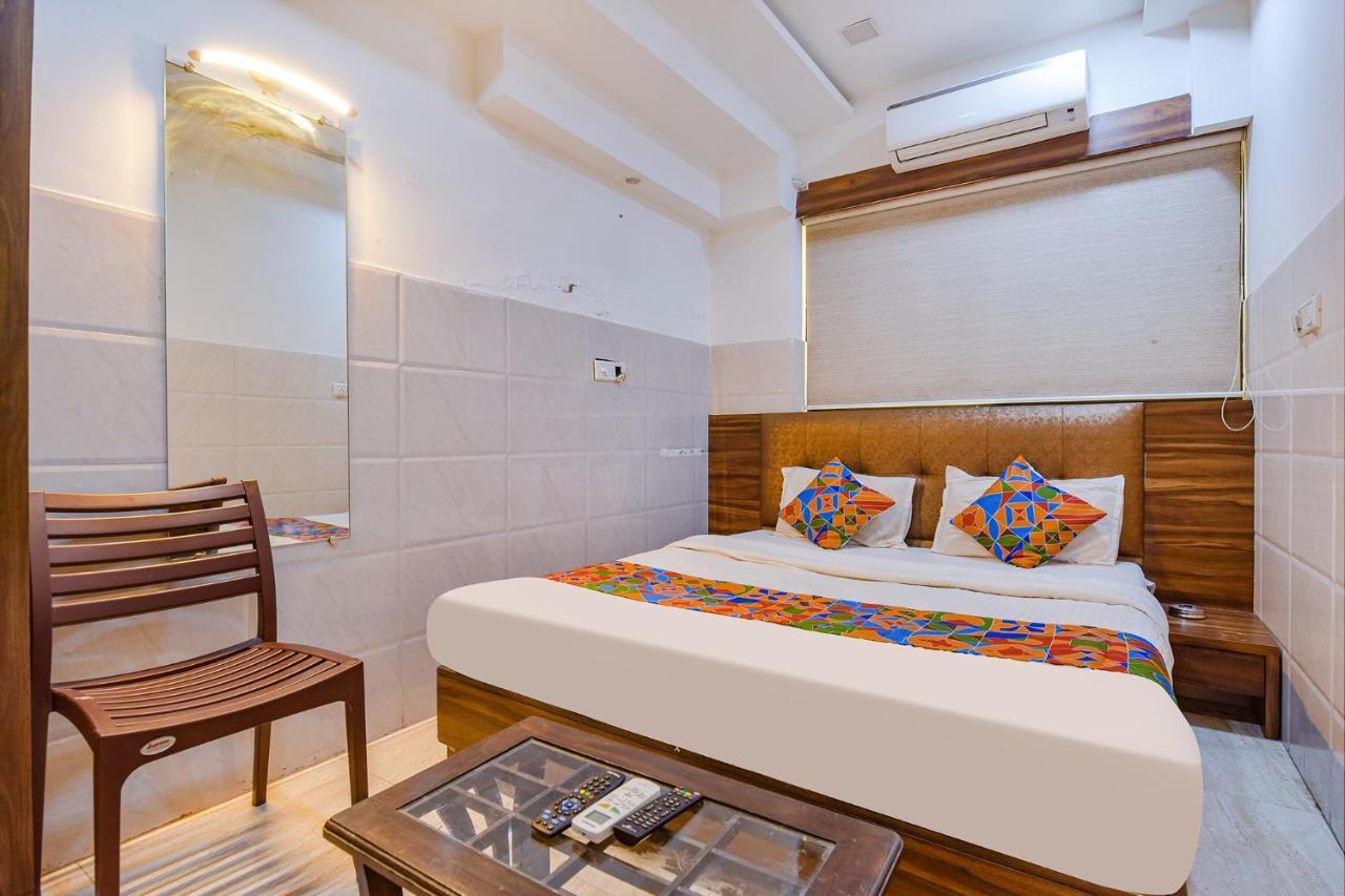 Fabhotel Acropole Inn Ахмедабад Экстерьер фото
