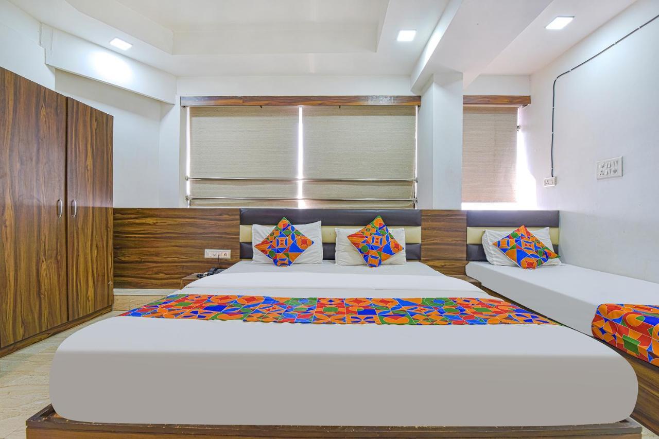 Fabhotel Acropole Inn Ахмедабад Экстерьер фото